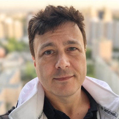 Станислав Леонидов